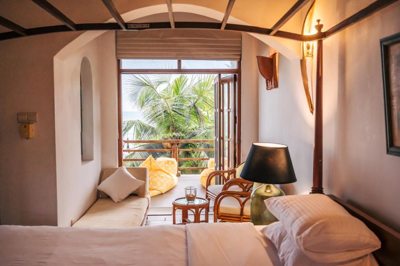 Santi Beach House With Pool & Beach Weligama Exterior photo